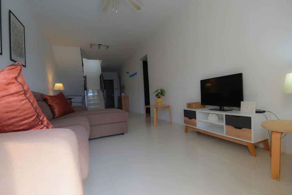 Seafront Duplex Penthouse With Terrace Overlooking Xlendi Bay Exteriér fotografie