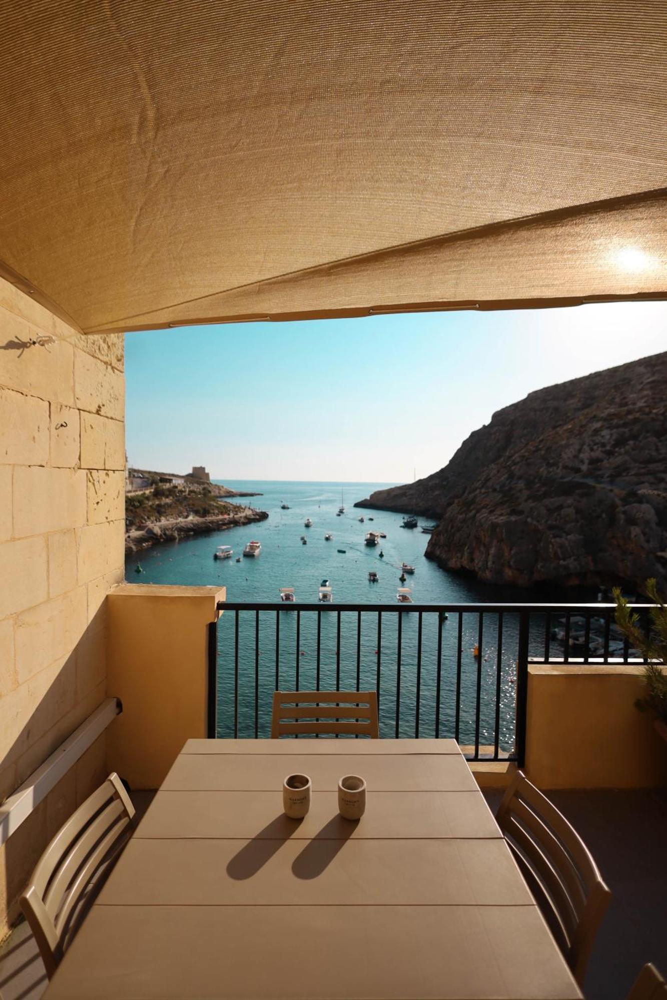 Seafront Duplex Penthouse With Terrace Overlooking Xlendi Bay Exteriér fotografie